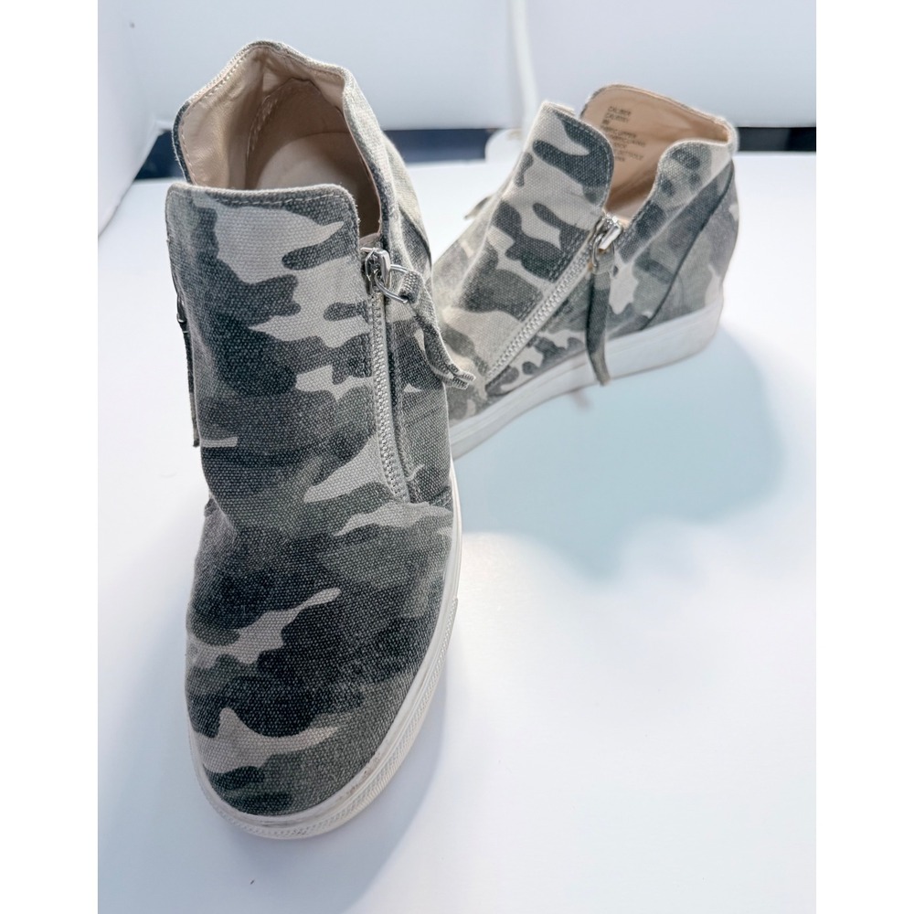 Steve Madden Caliber Camo Wedge Sneakers Gray White High Top Zip Shoes 8M